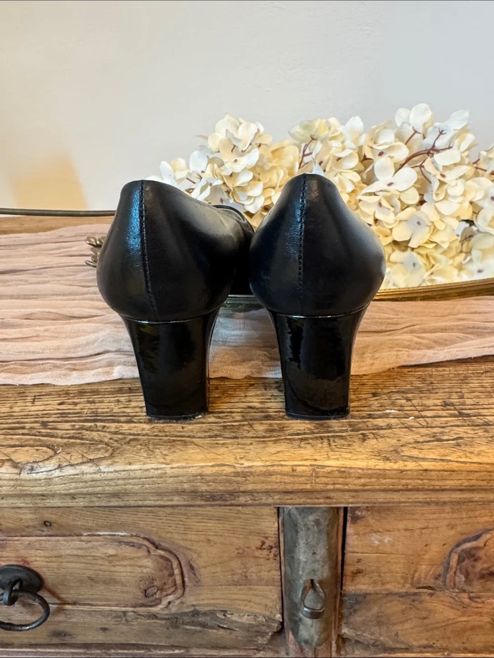 Etienne Aigner Black Leather Square-block heel. Genuine leather